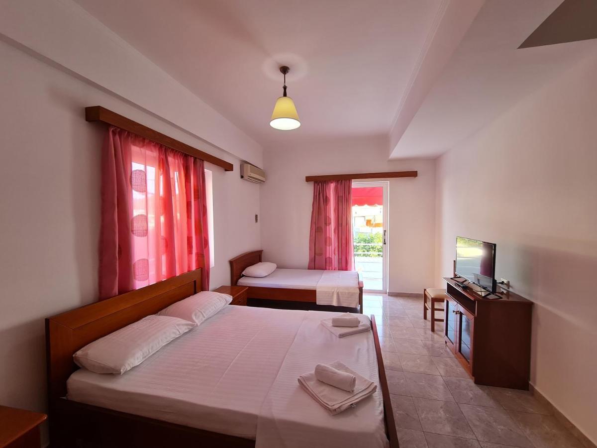 Sunlight Apartments Gjordeni Ksamil Exterior photo