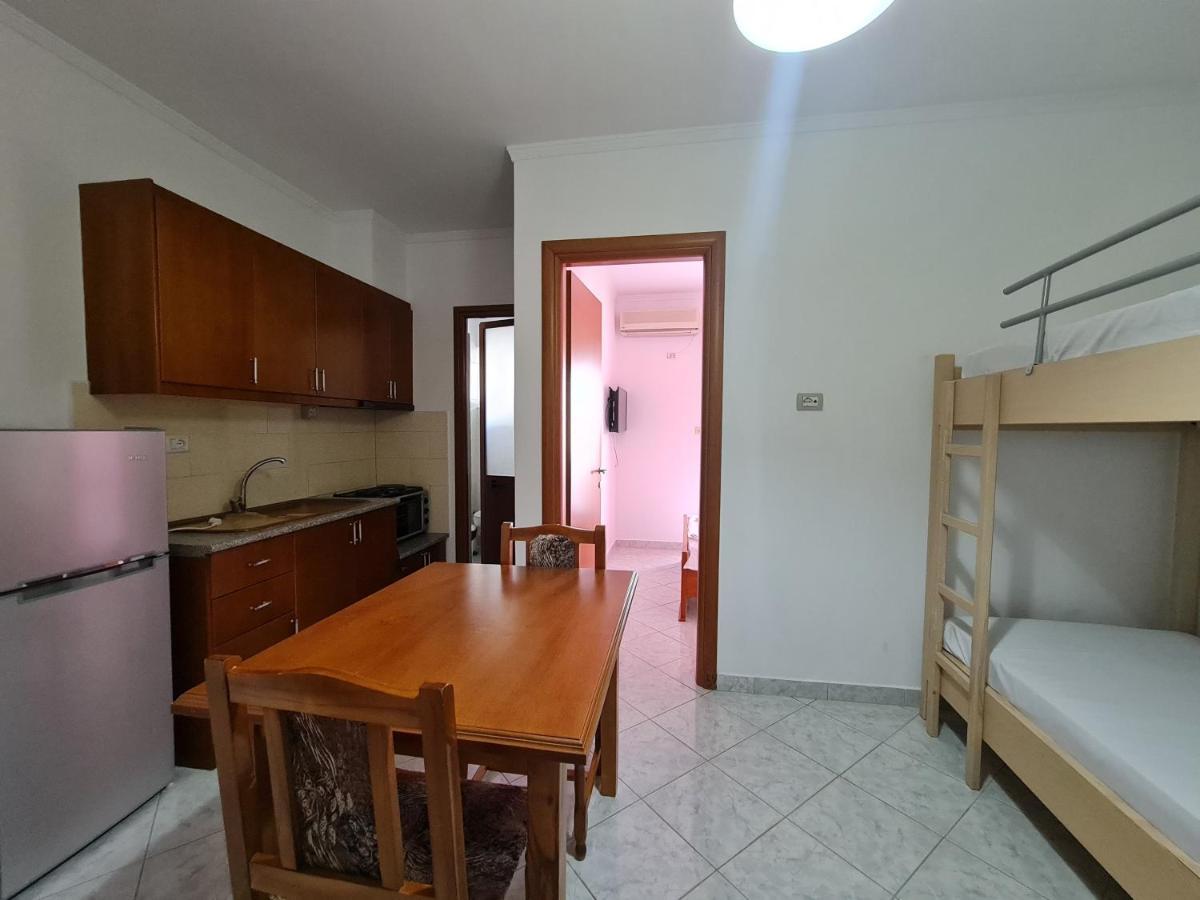 Sunlight Apartments Gjordeni Ksamil Exterior photo